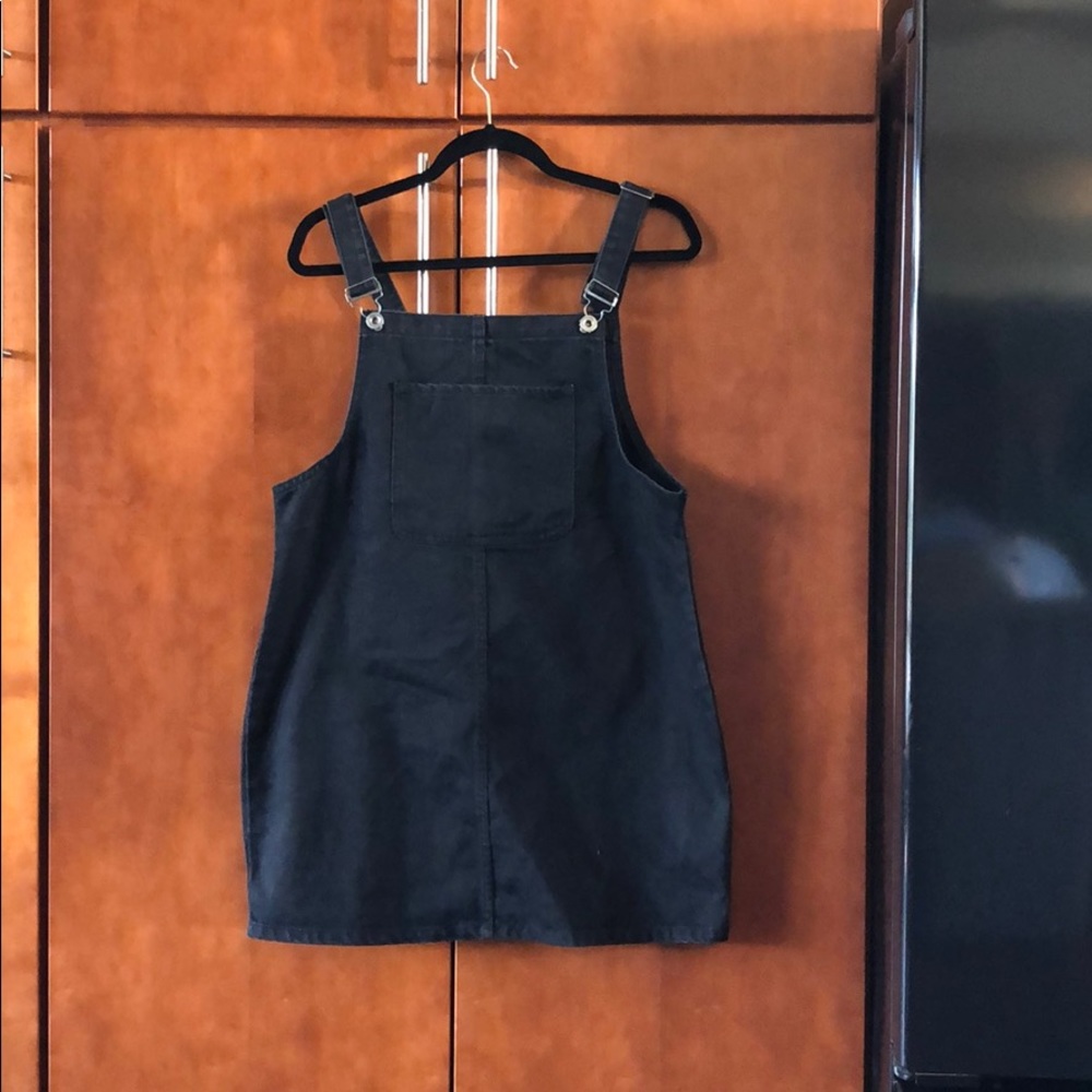 Overall dress